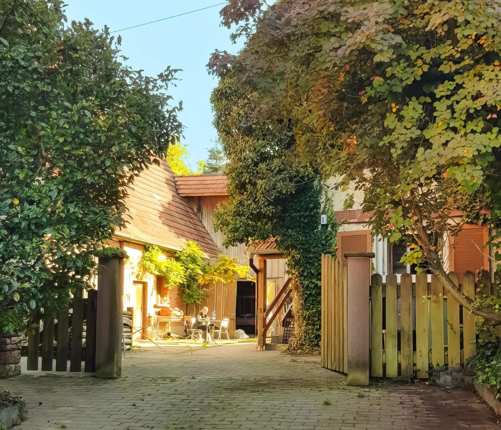 Auf Einem Ehemaligen Bauernhof Apartment